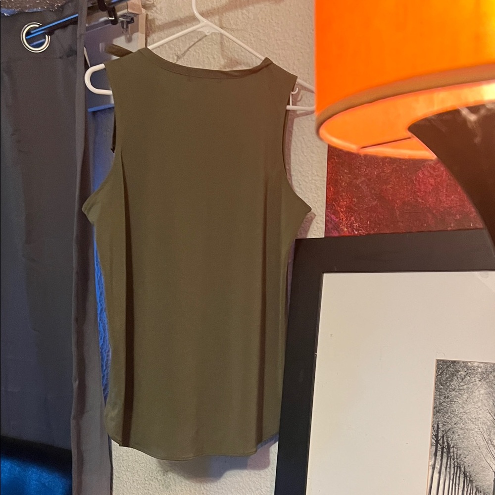 Banana Republic Dark Green Sleeveless Top - Picture 2 of 2